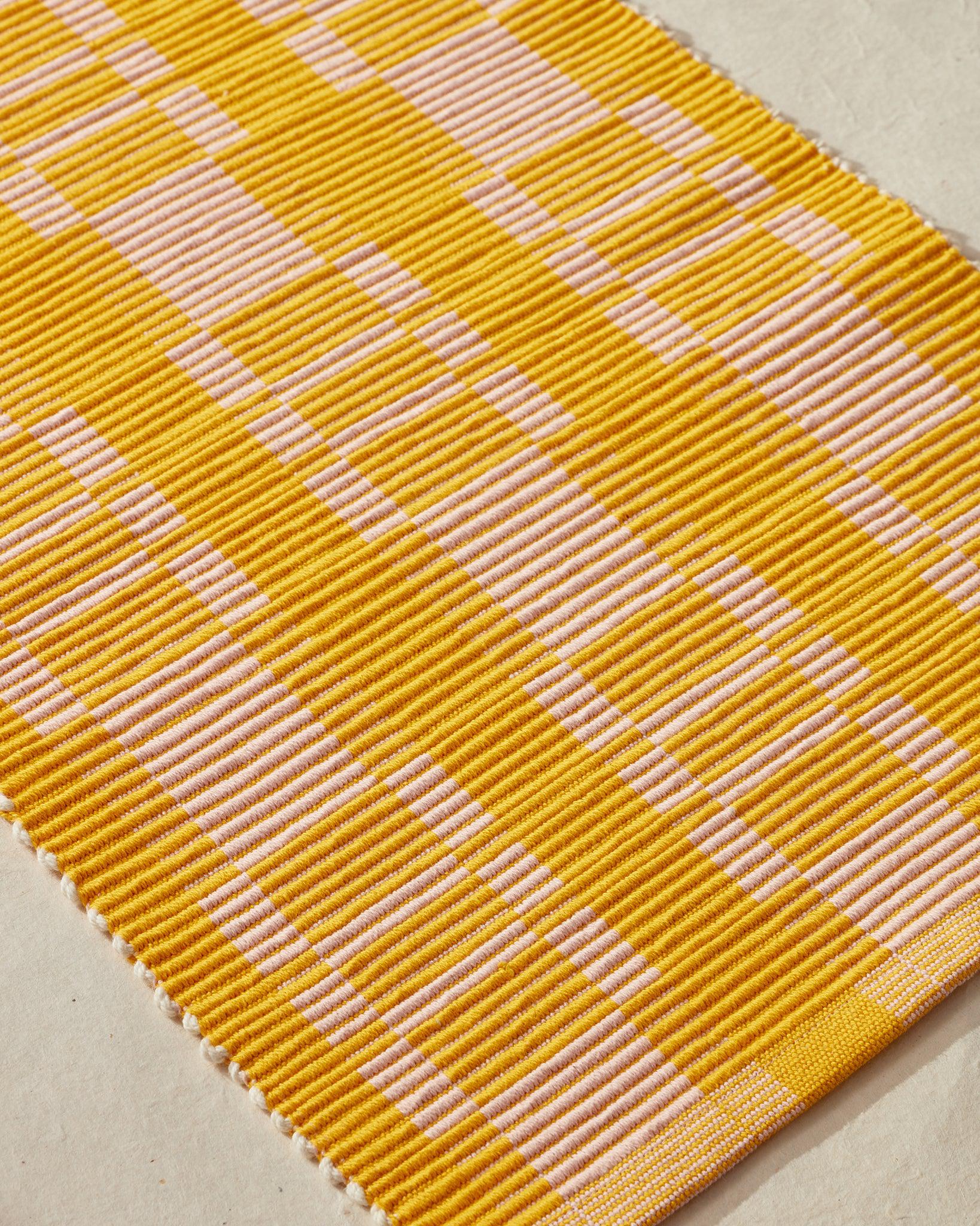 Chain Link Runner - Image 2