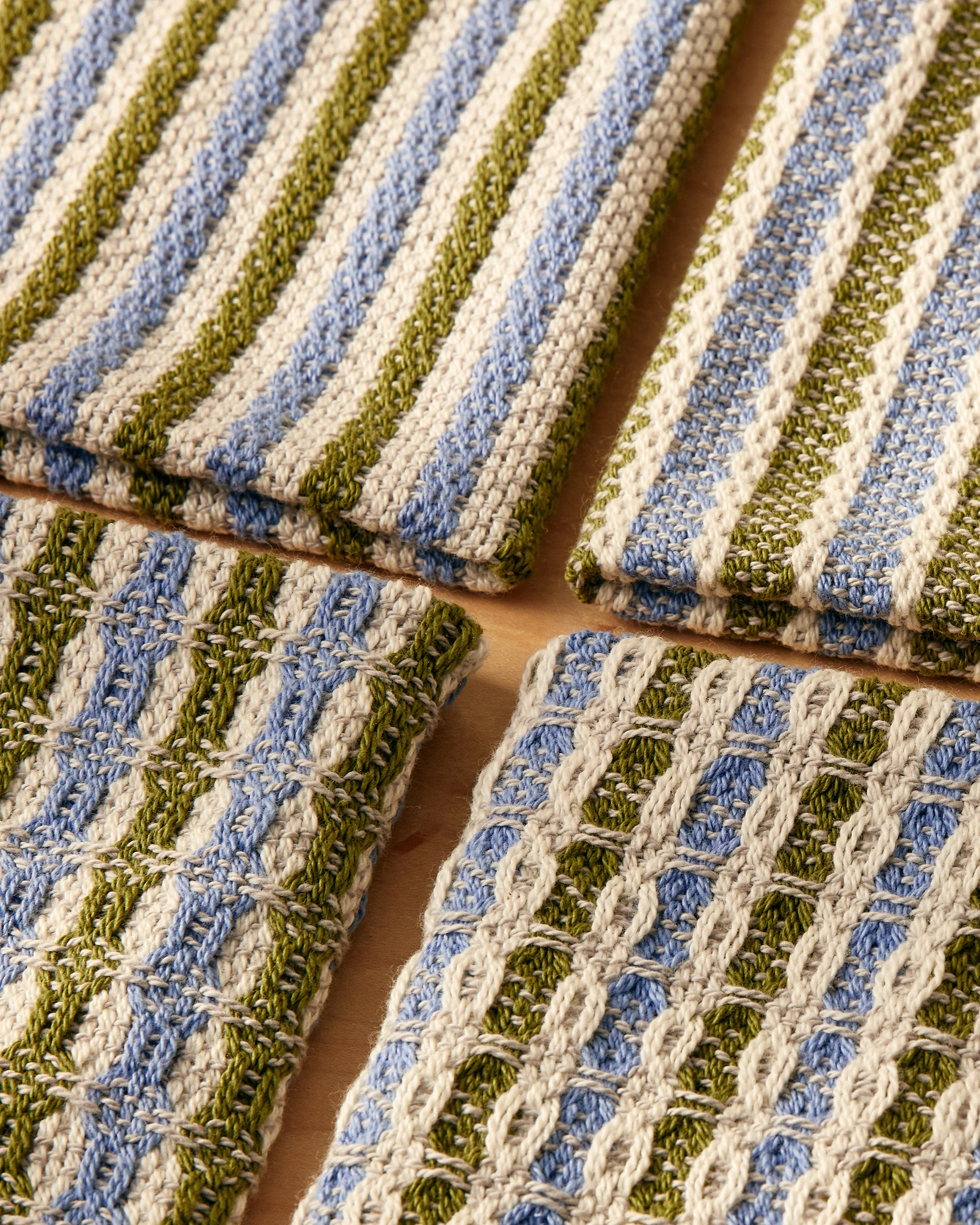 Four-Way Floats Towels - Image 3