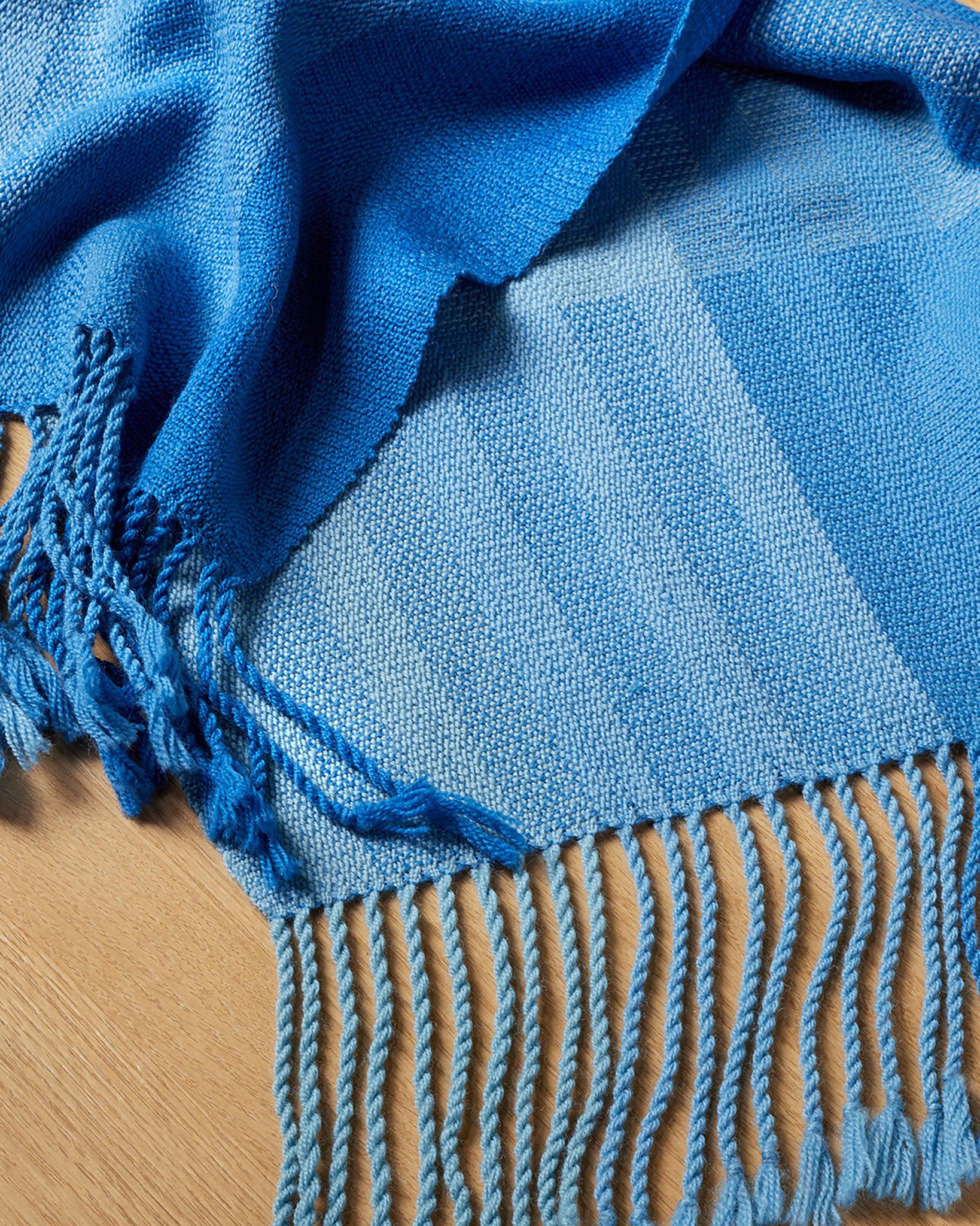 Gradation Shawl