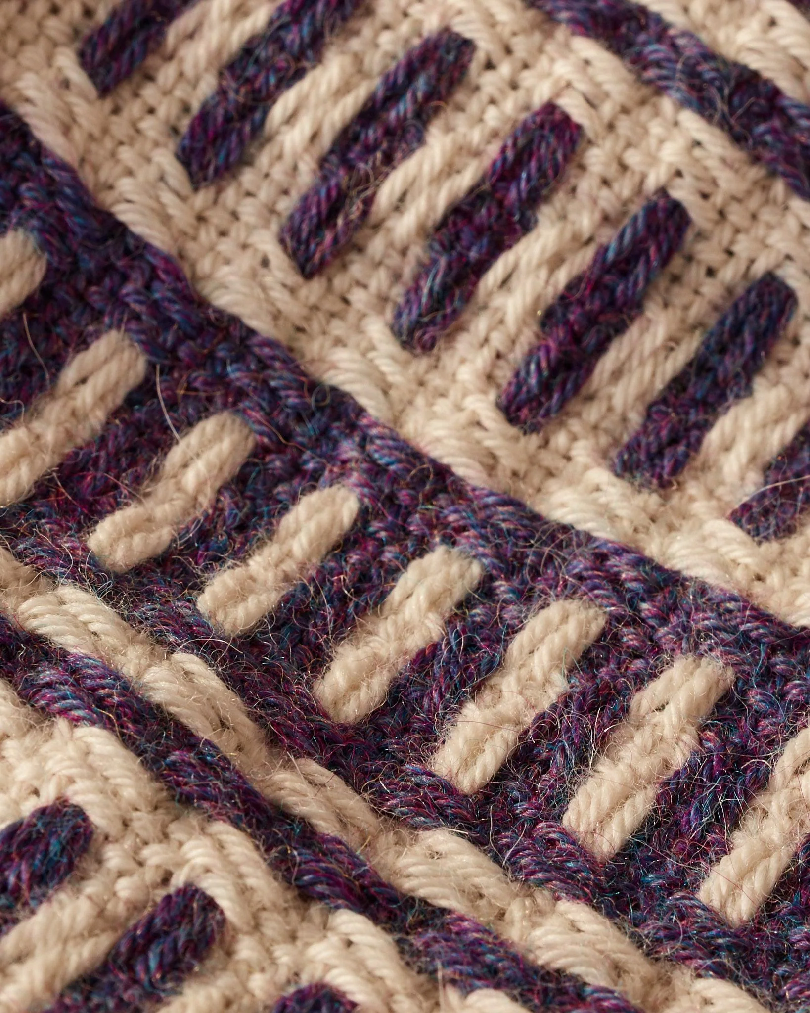 Luxury Scarf Duo: Deflected Doubleweave - Image 4