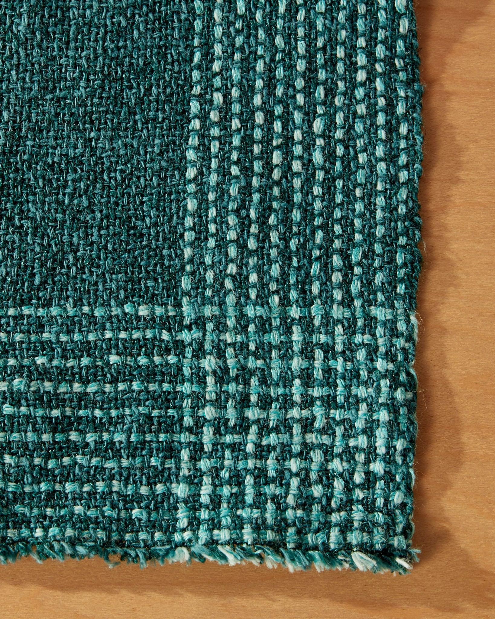 Running Stitch Table Set - Image 3