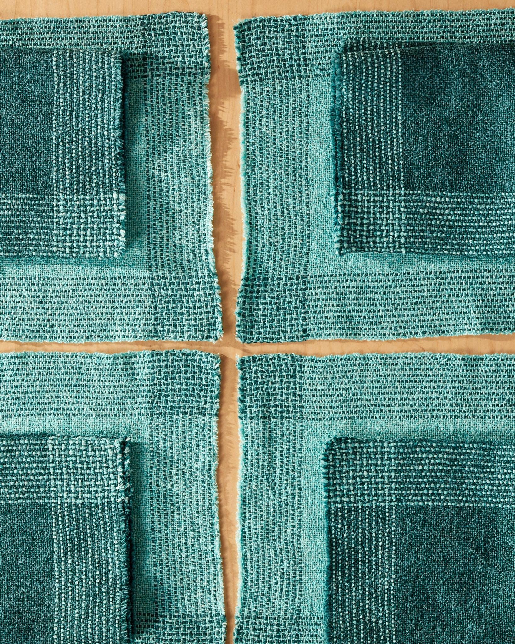 Running Stitch Table Set - Image 7