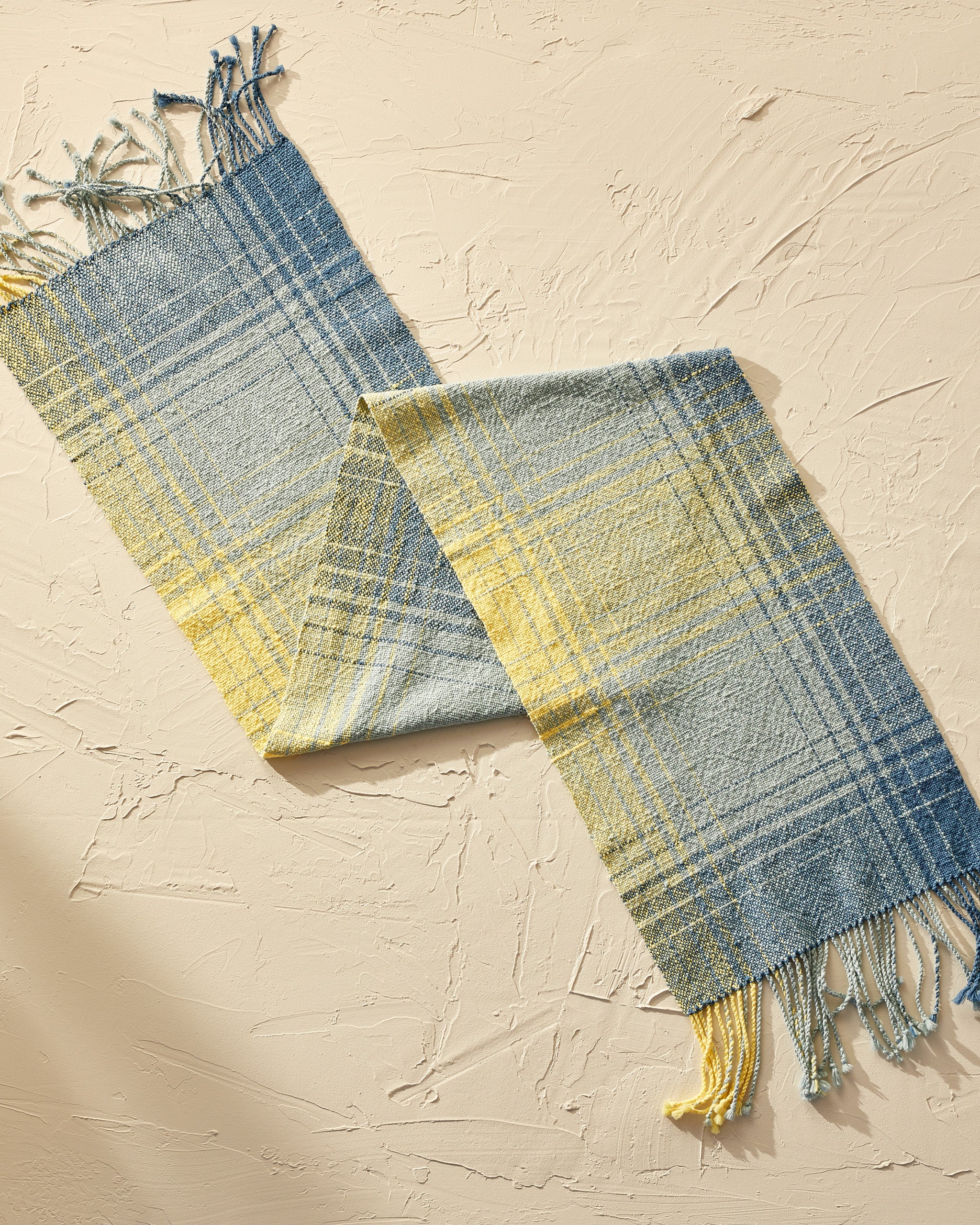 Sunlit Seas Runner - Image 3