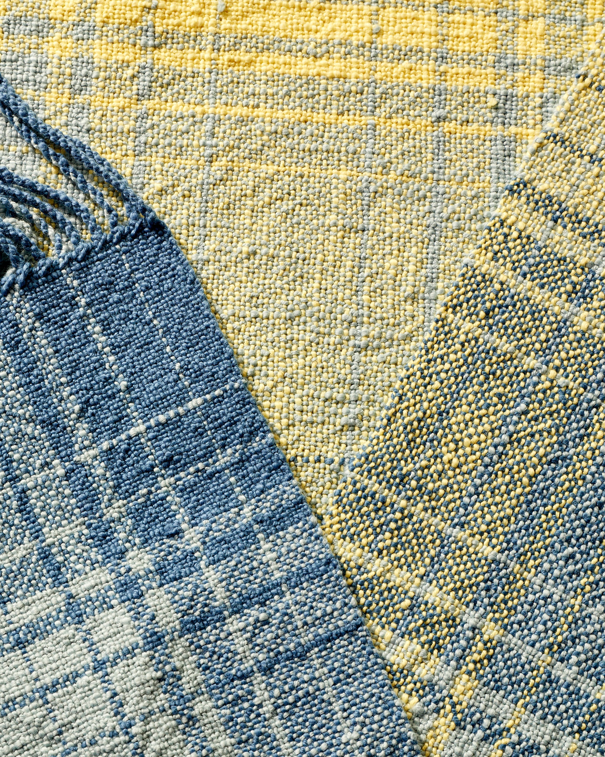 Sunlit Seas Runner - Image 4